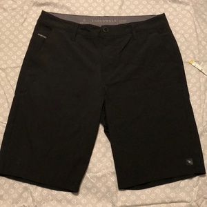 EUC flat front shorts. Quick dry material. Perfect for back to school!